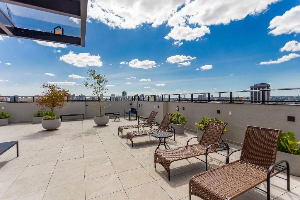 Estudio amueblado con cocina abierta y balcón — photo 64