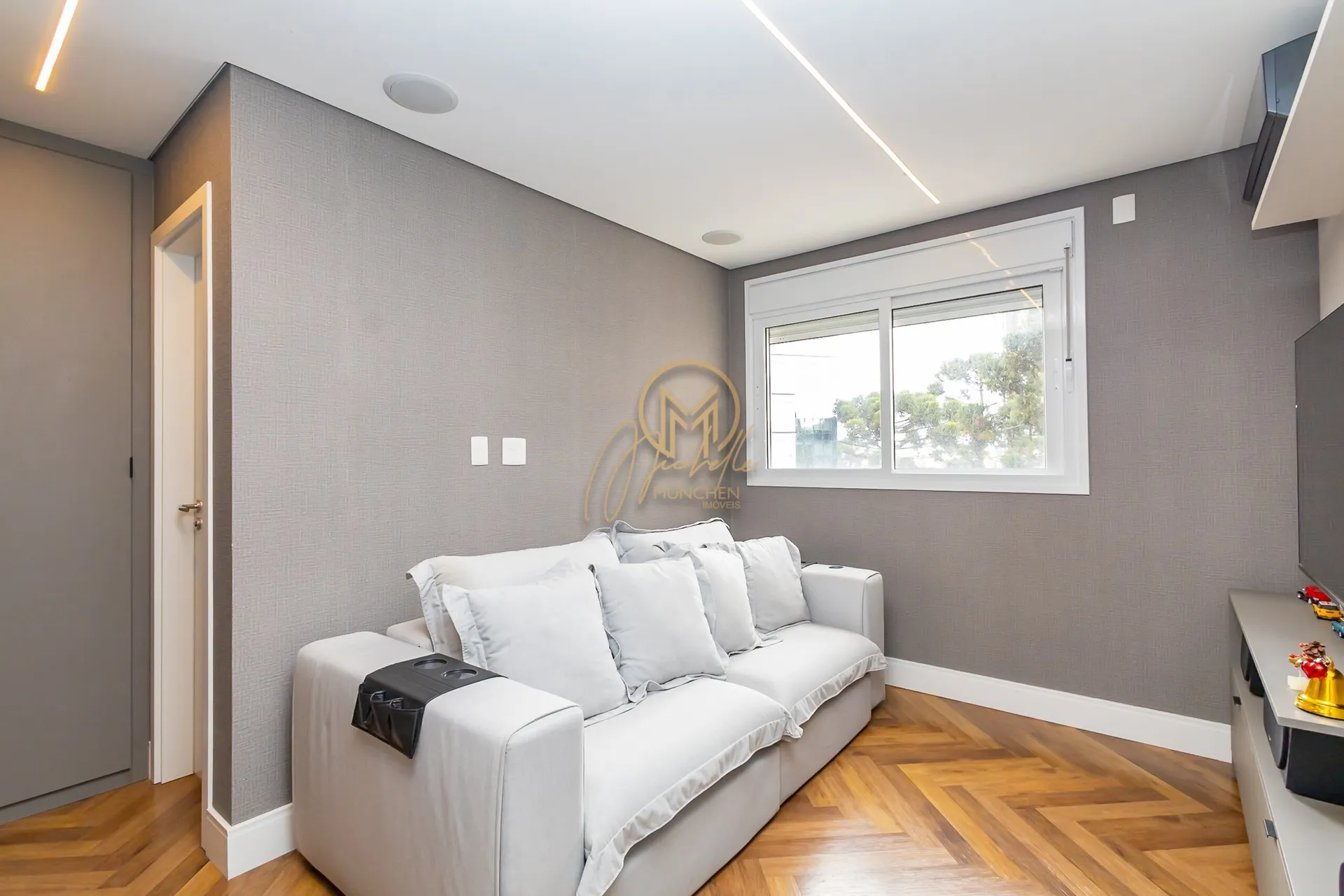 Furnished 462 m² apartment with 4 en-suite rooms — photo 57