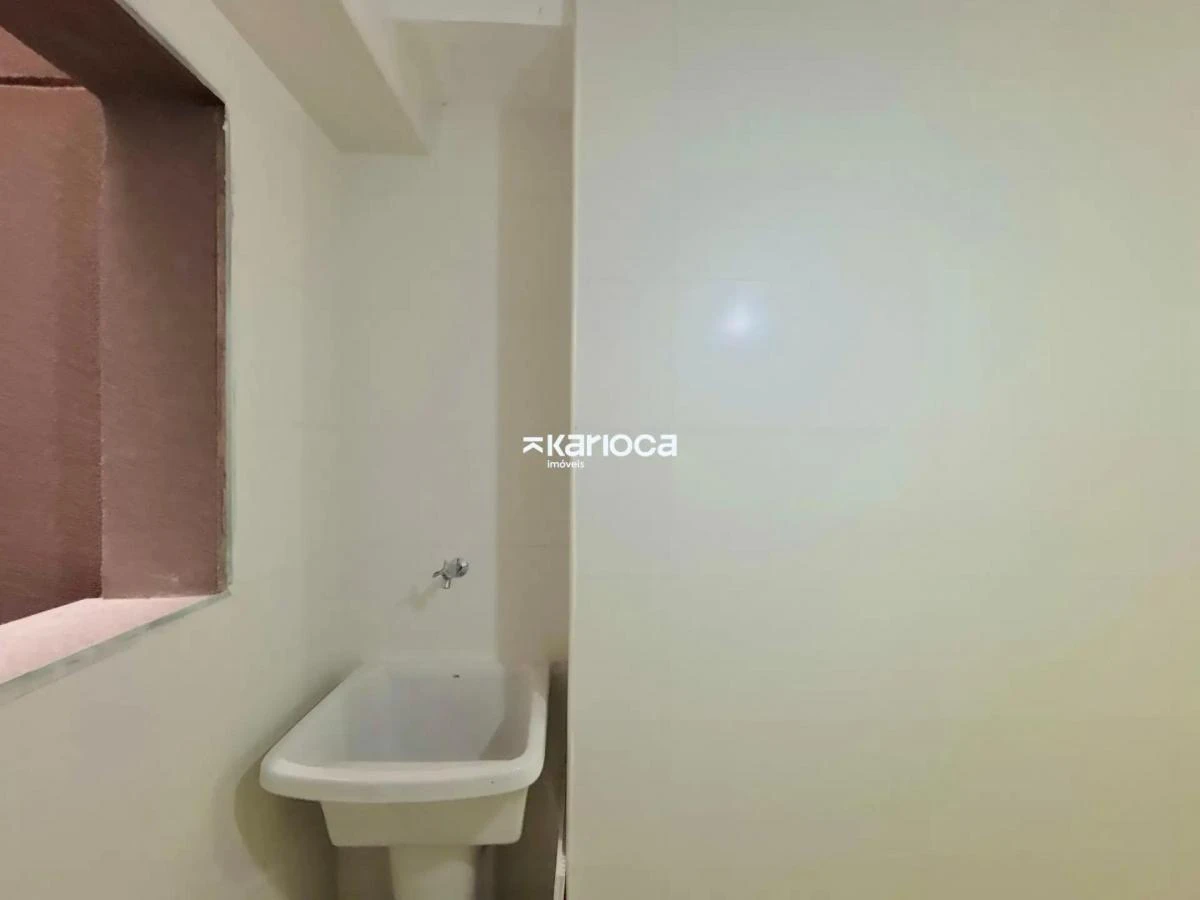 3-bedroom apartment with a home office in Rio de Janeiro — photo 17