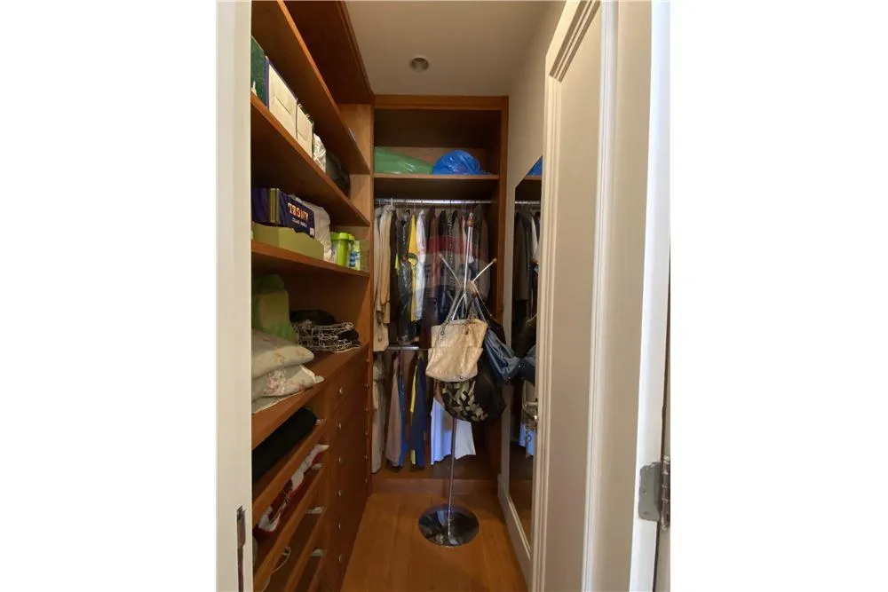 Furnished house with 4 bedrooms and 508 m² — photo 25