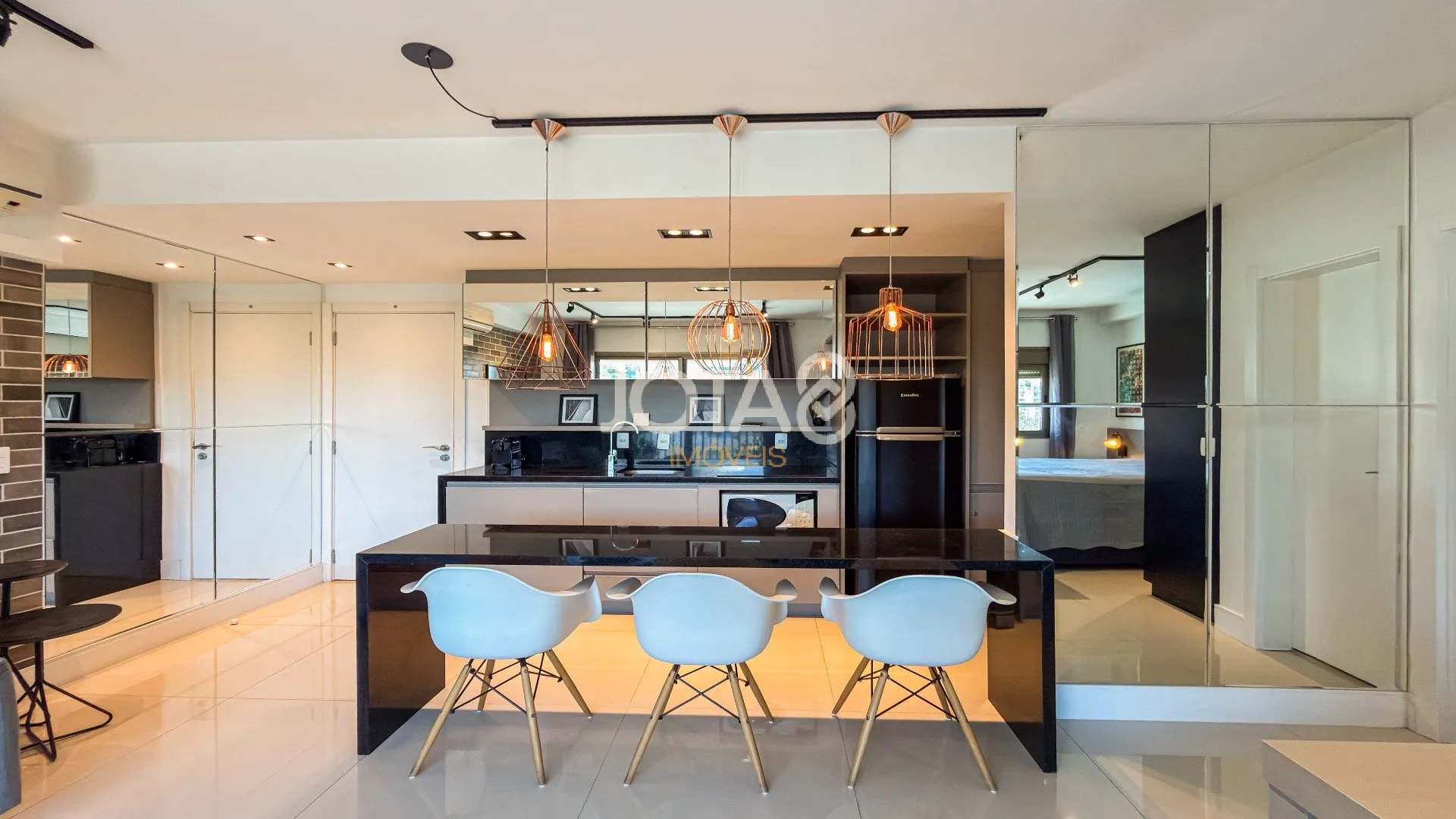 Apartamento mobiliado de 1 quarto (85 m²) com varanda — photo 28