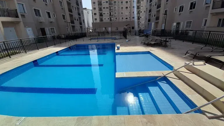 2-bedroom apartment in a building with a gym — photo 10