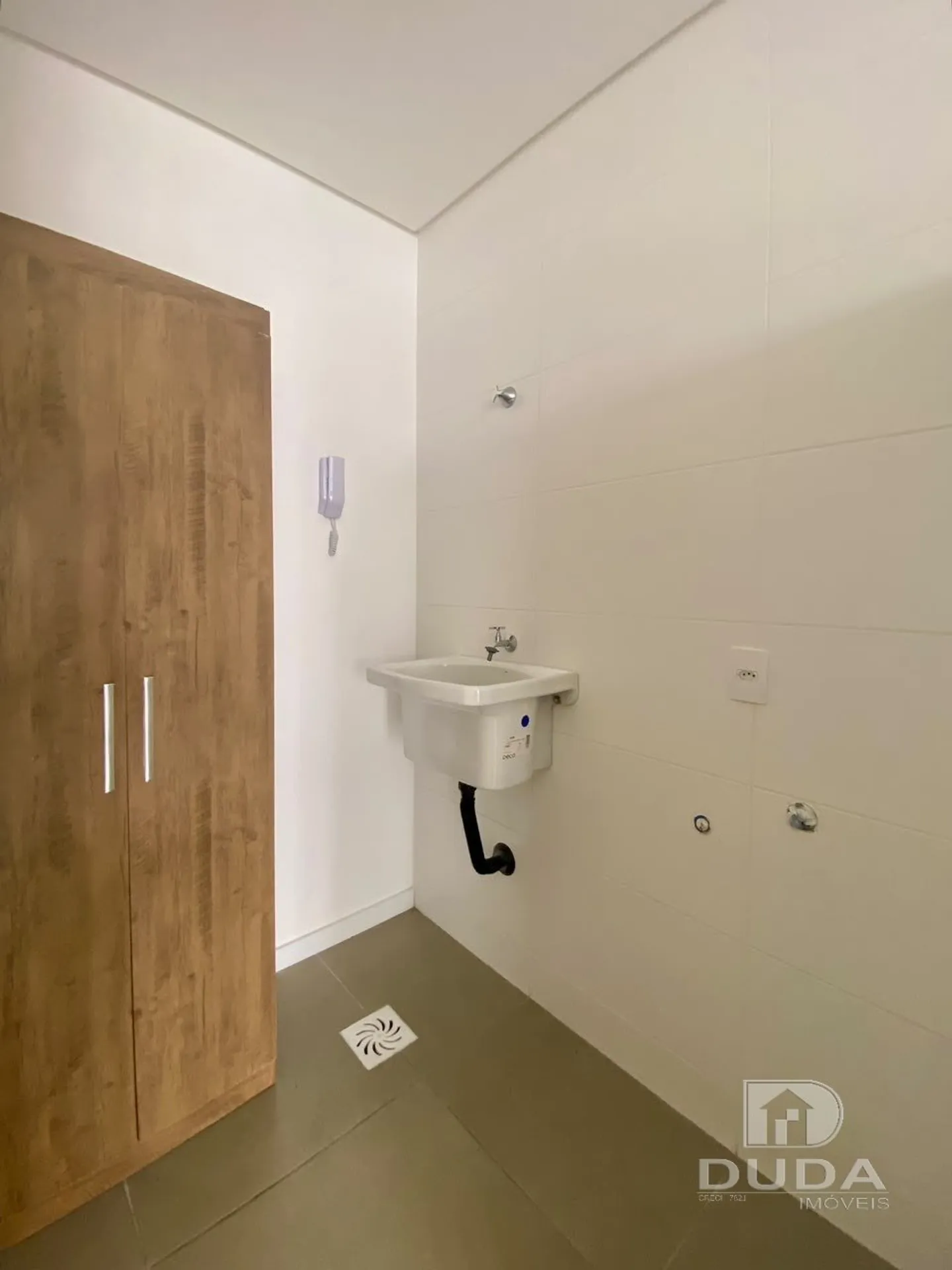 Furnished studio, 32 m², with a washing machine — photo 11