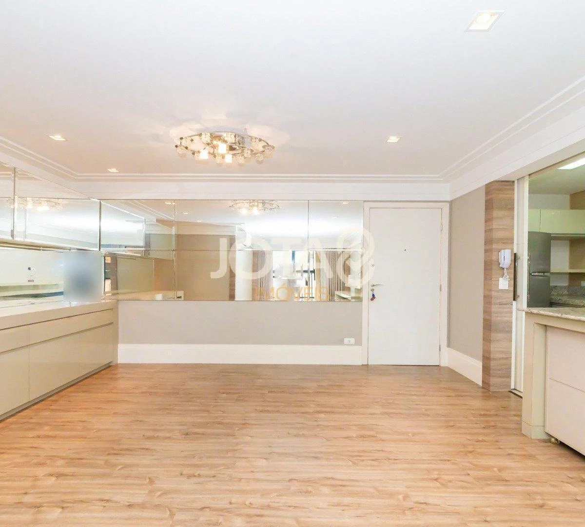 Furnished apartment, 79 m², with a home office — photo 9