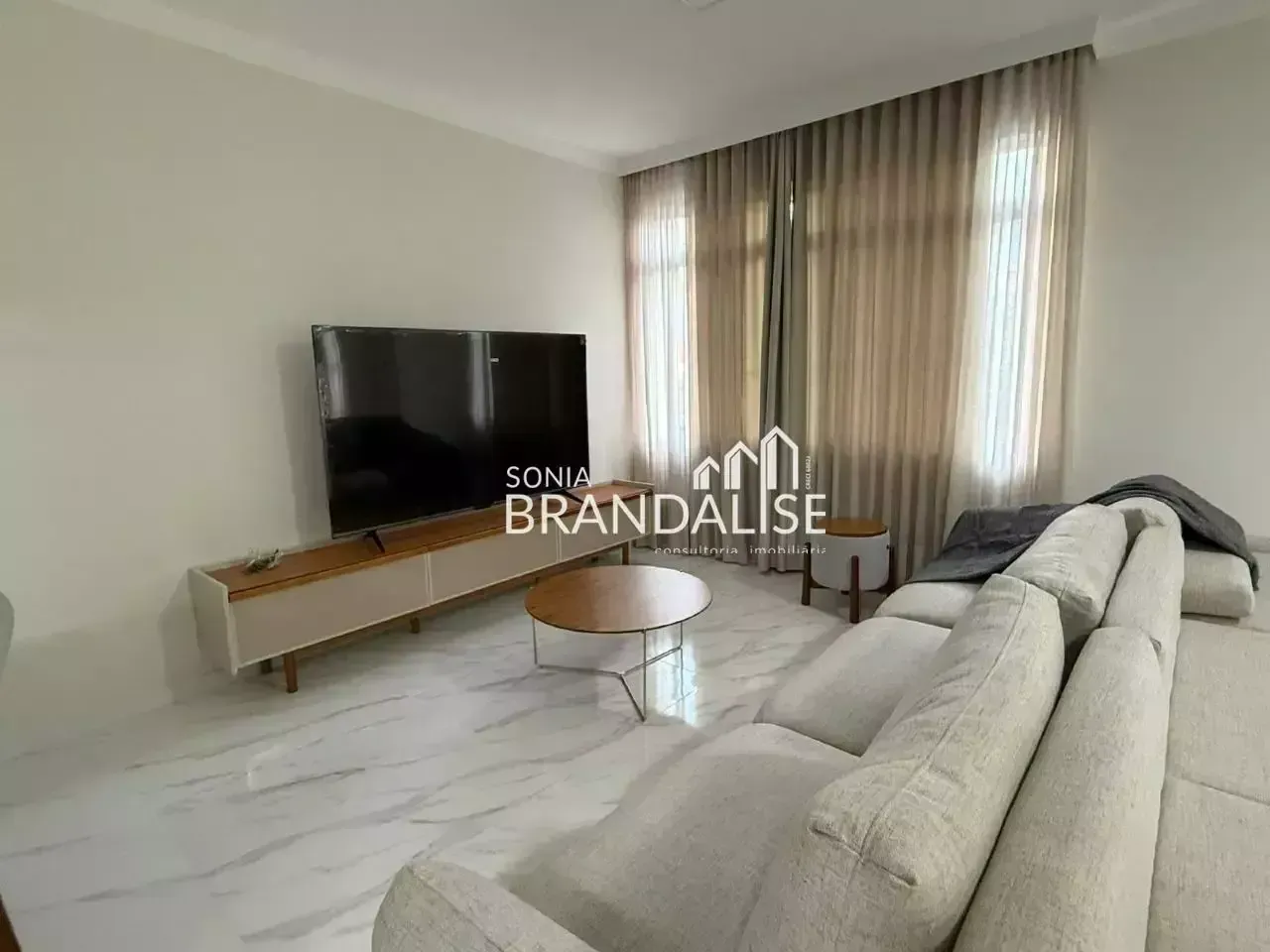 Furnished apartment with 3 bedrooms and open kitchen