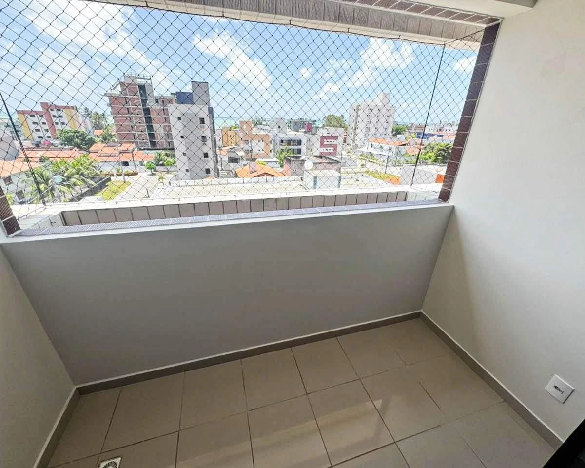 3-bedroom apartment with a water view — photo 16