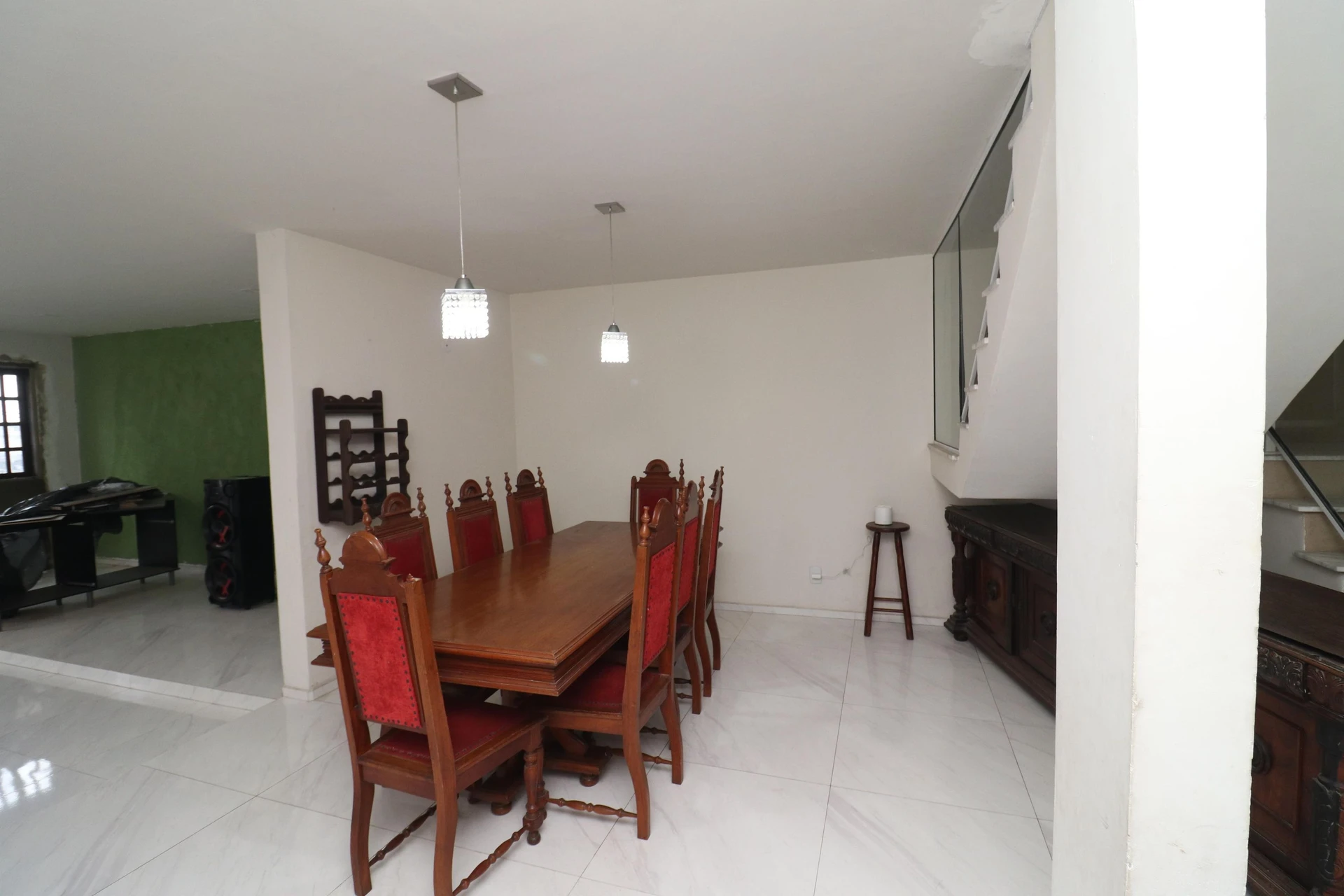 House with 4 suites and 3 parking spaces with private garden — photo 6