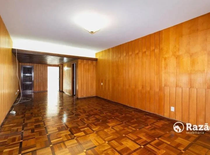 Unfurnished 130 m² apartment with 2 bedrooms and suite