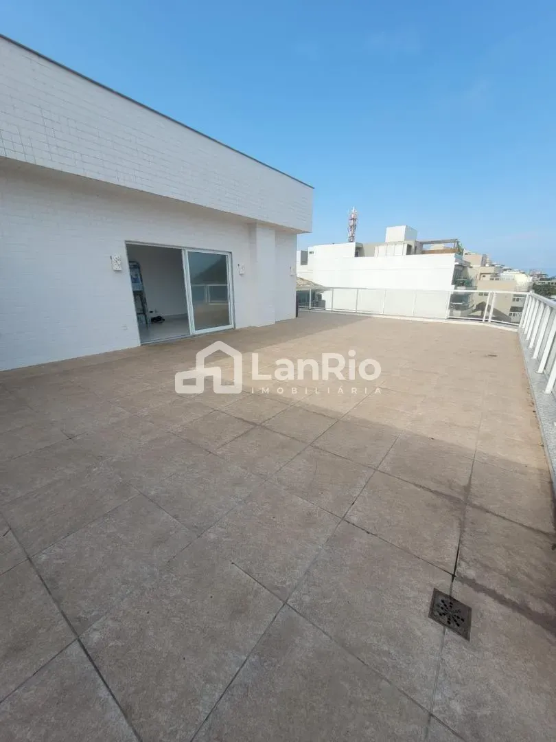 Water view in a 4-bedroom apartment, 240 m² — photo 13