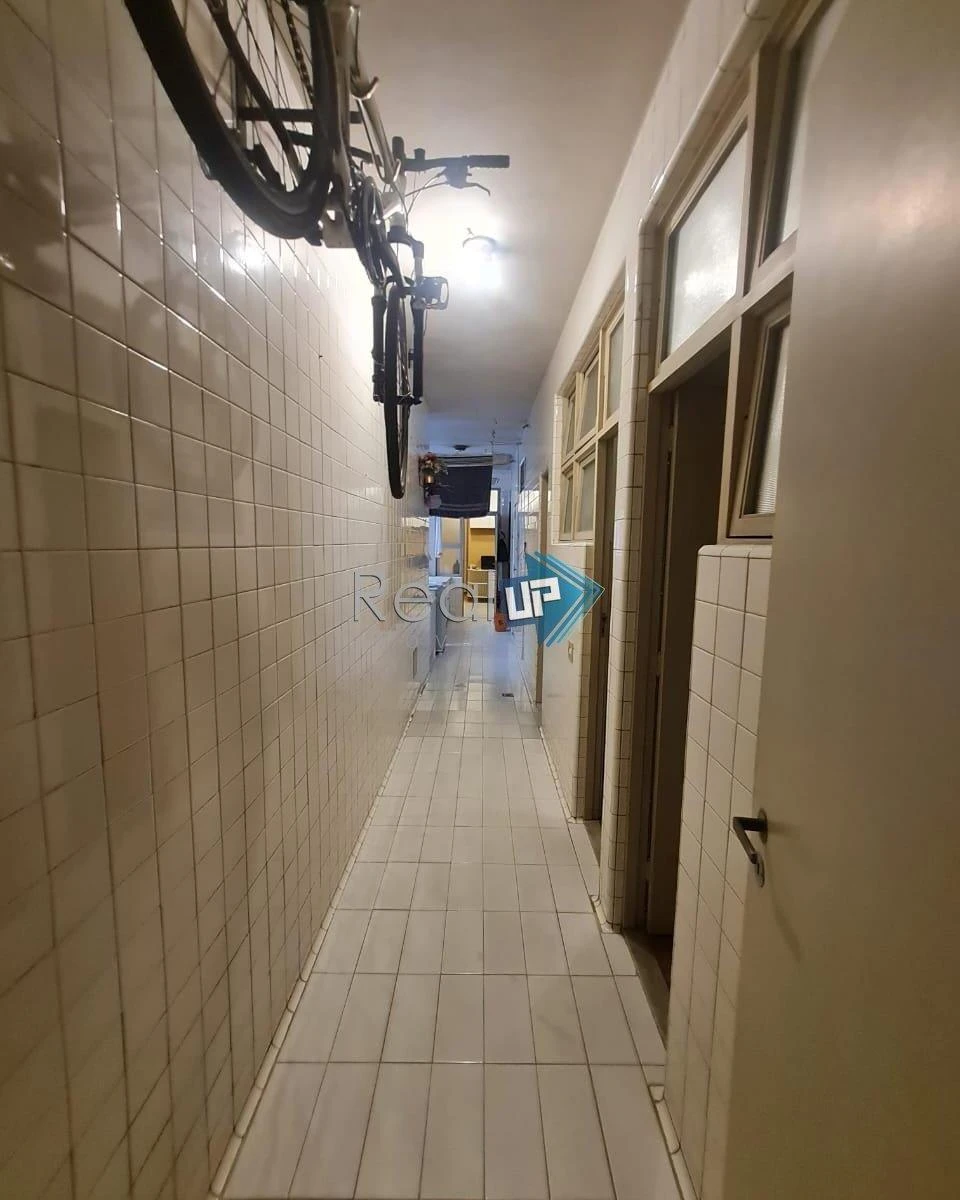 Apartment with 4 bedrooms and 5 bathrooms and 2 parking spaces — photo 34