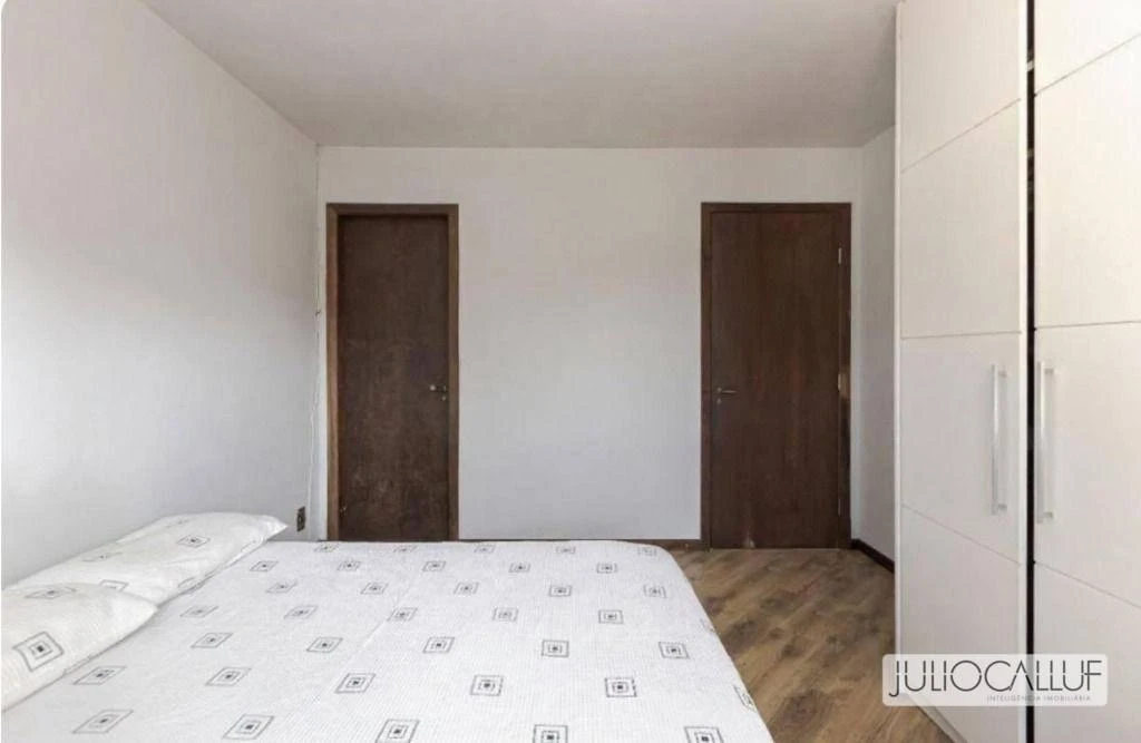 4-bedroom house with a washing machine in Curitiba — photo 17