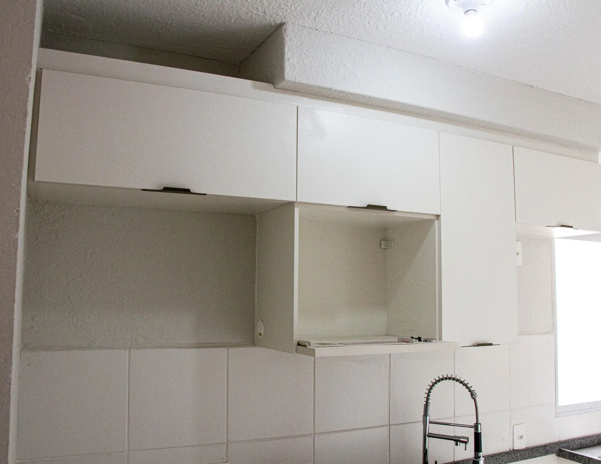 Unfurnished 2-bedroom rental with 1 parking spot — photo 6