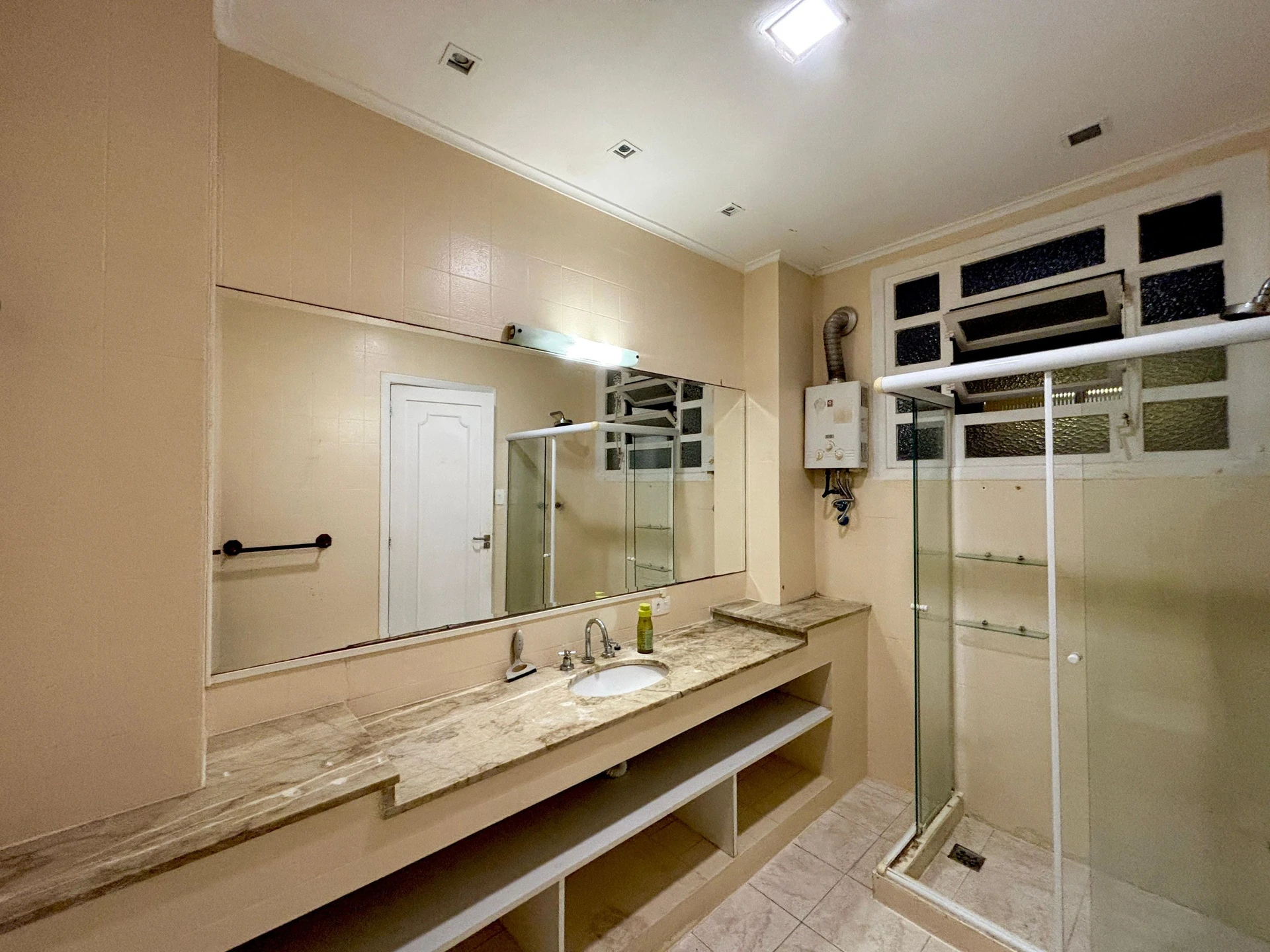 3-bedroom apartment with 2 bathrooms — photo 68
