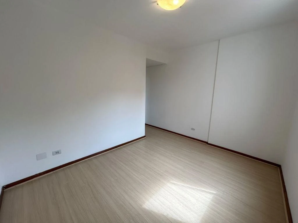 3-bedroom apartment with a home office in Curitiba — photo 18