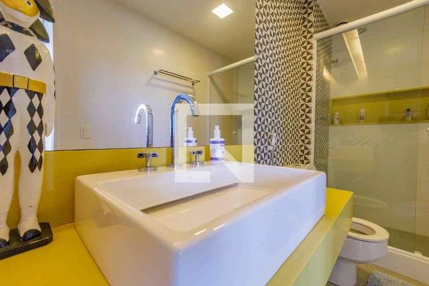 Furnished 136 m² 1-bedroom apartment with 2 parking — photo 29