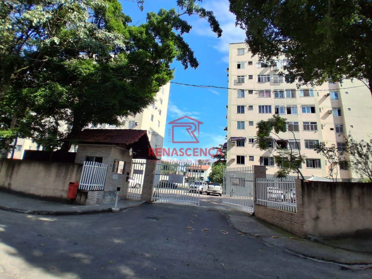 Apartamento com 2 quartos, 1 banheiro e 1 vaga — photo 2