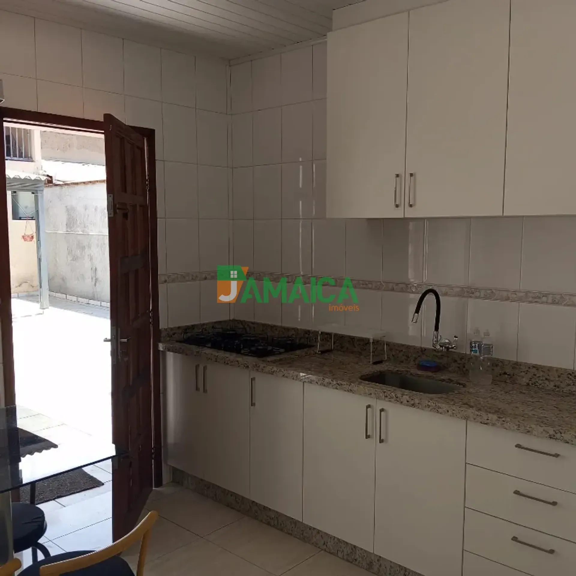 3 quartos e varanda gourmet: casa de 172 m²