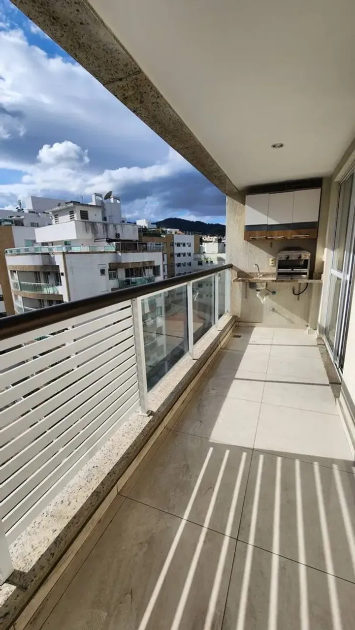 3-bedroom apartment with 4 bathrooms and a glass balcony