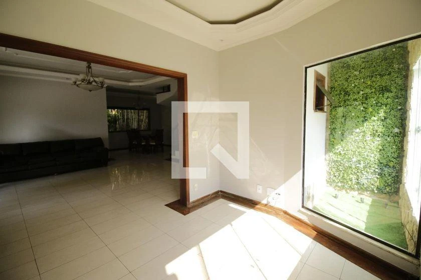 Casa de 700 m² com 3 quartos e 4 banheiros — photo 4