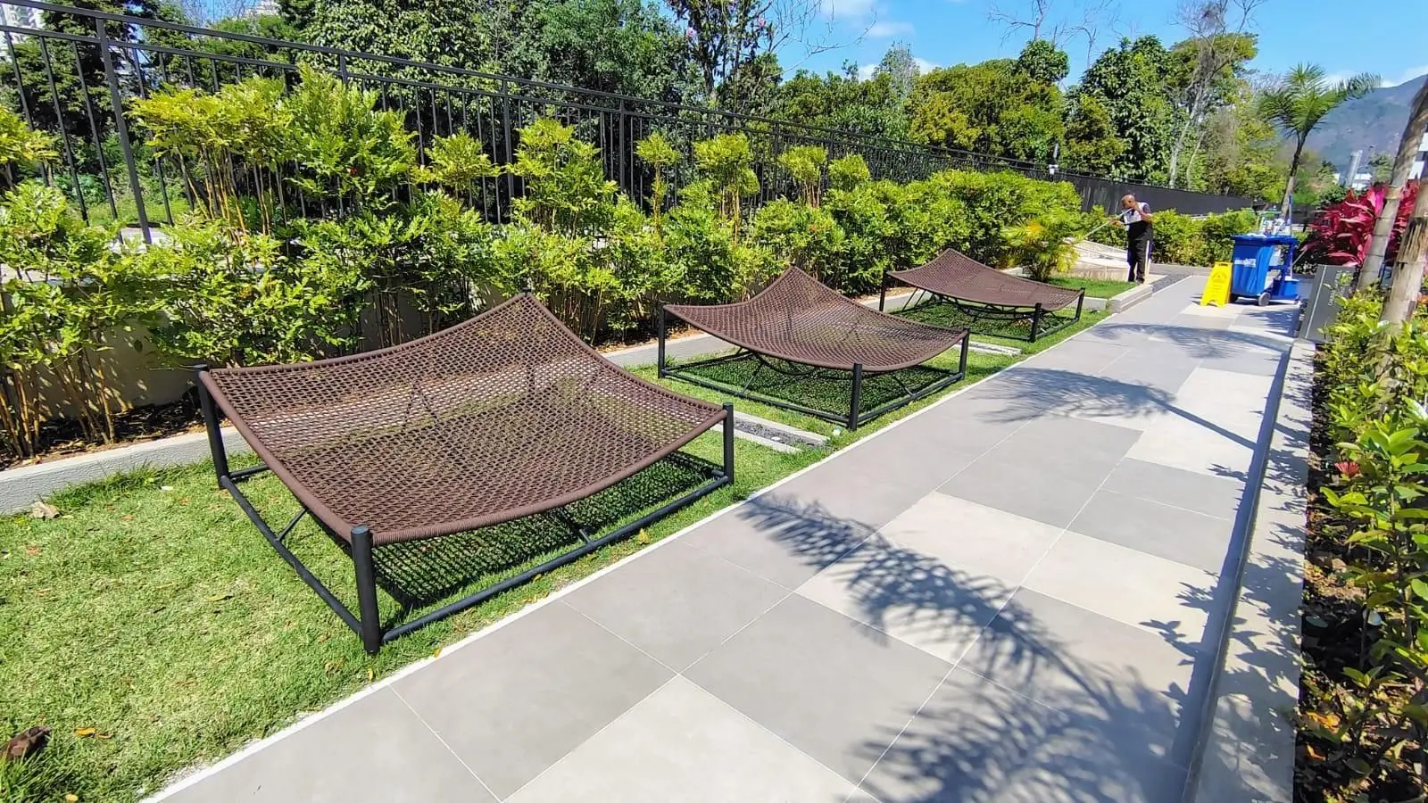 Furnished apartment, 50 m², with a grill on the balcony — photo 46