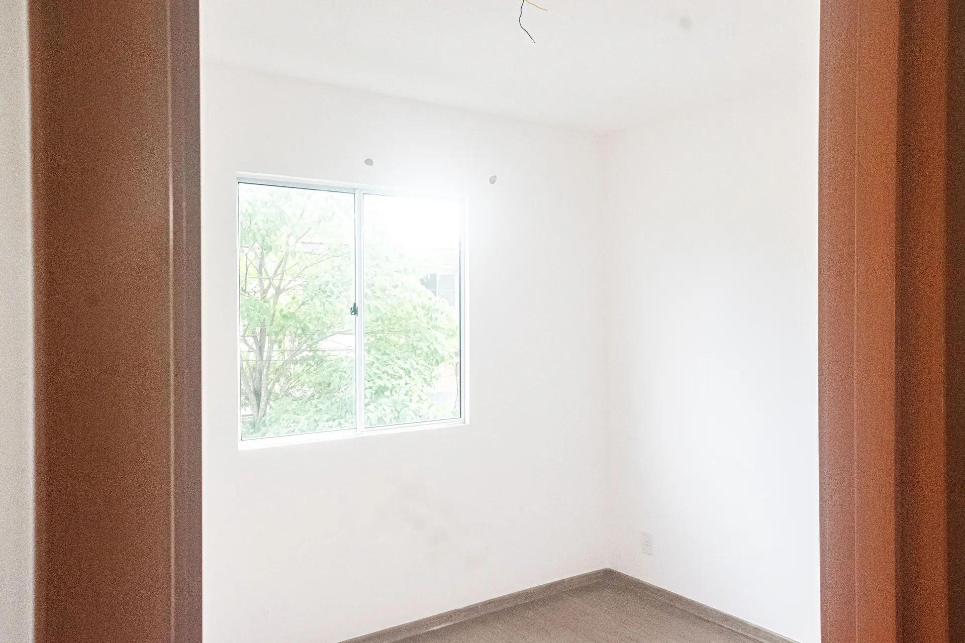Apartamento sin muebles con 2 habitaciones y jardín privado — photo 15
