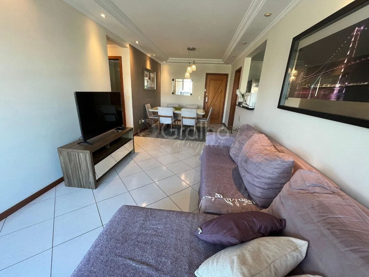 Apartamento amueblado de 2 dormitorios con parrilla en balcón — photo 18