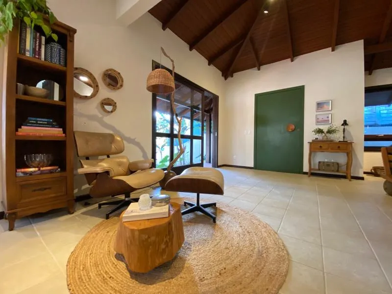 Casa de 4 dormitorios con balcón gourmet en Florianópolis — photo 9