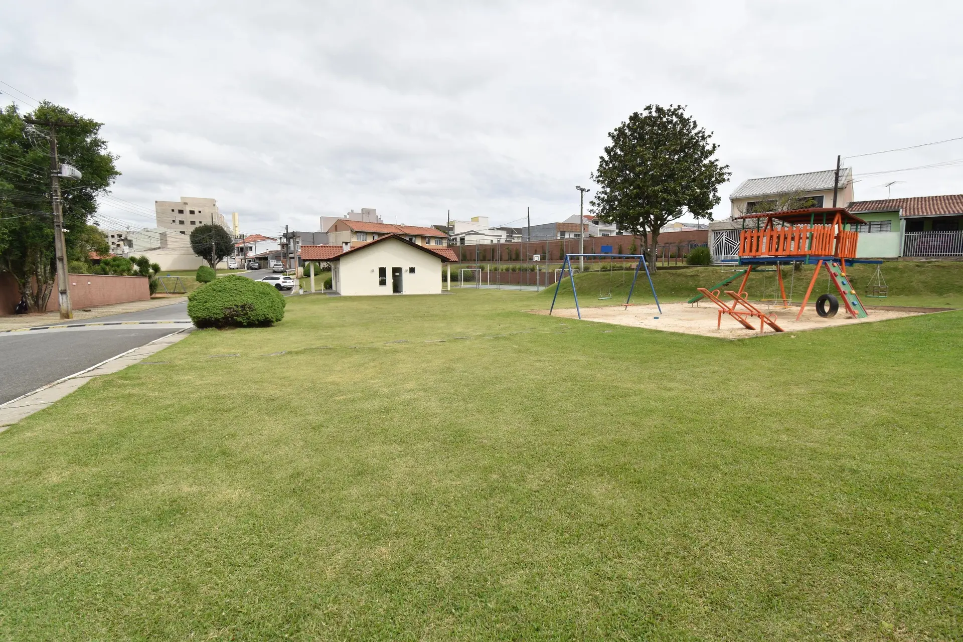 Furnished house, 62 m², with a grill on the balcony — photo 31