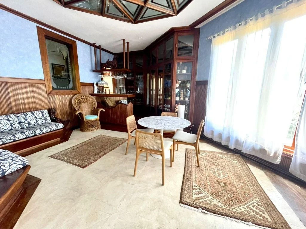 Duplex house with a closed kitchen and glass showers — photo 16