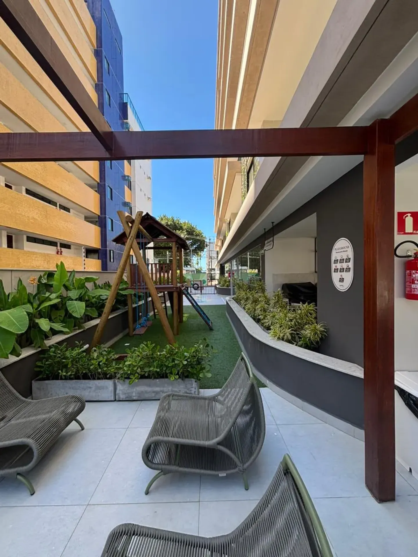 2-bedroom apartment with a private BBQ in João Pessoa — photo 3