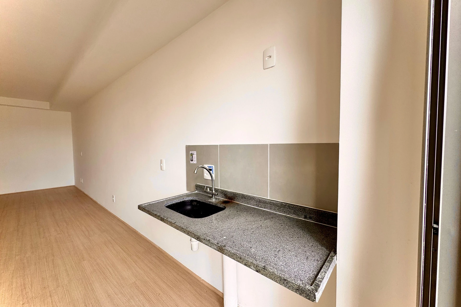 Apartment, 33 m², with a grill on the balcony — photo 9
