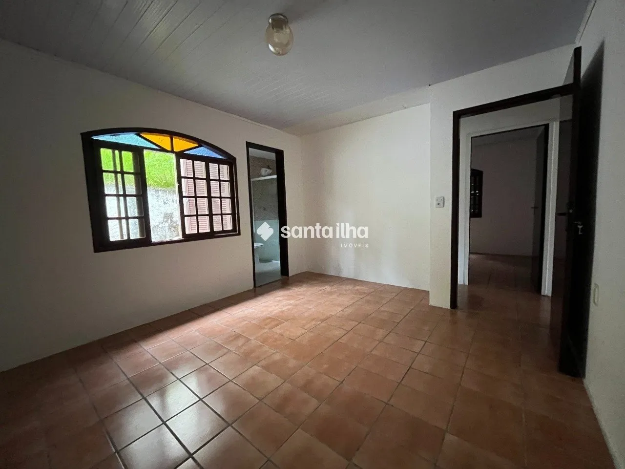 Unfurnished house with 3 bedrooms and 5 parking — photo 8
