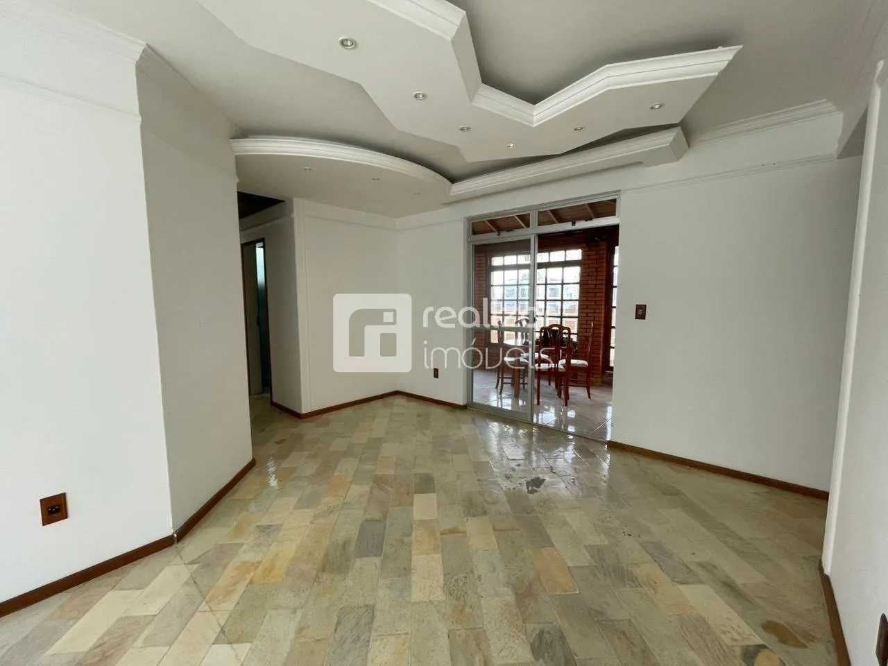Penthouse with built-in balcony grill and 3 bedrooms — photo 18