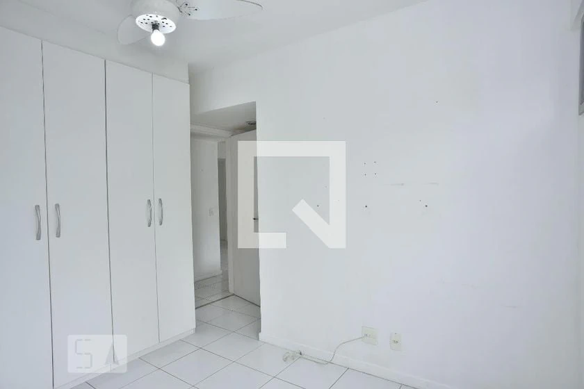 Apartamento de 2 quartos em condomínio com piscina — photo 12