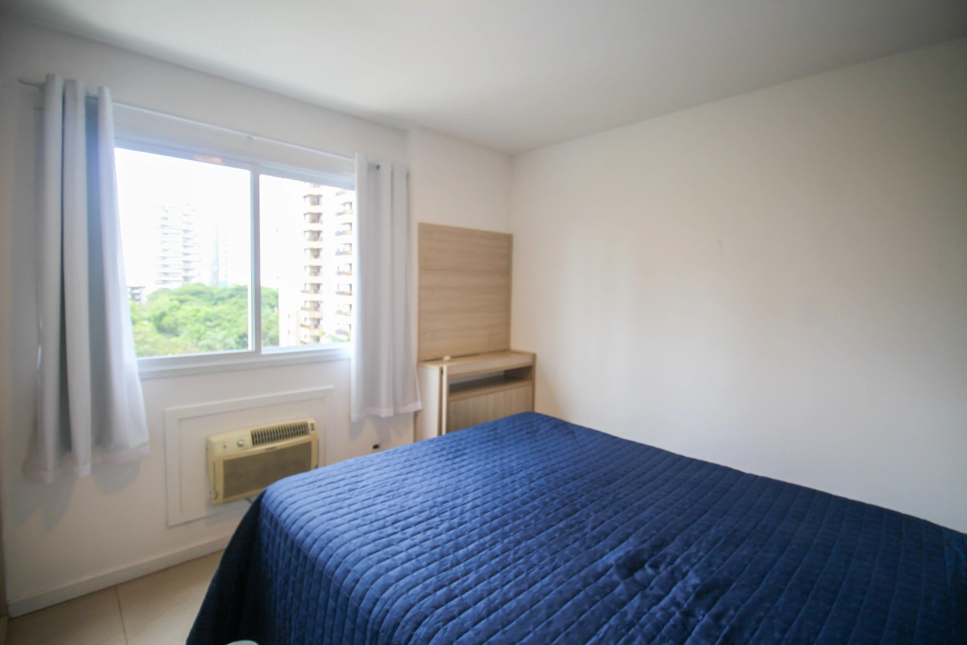 Apartamento mobiliado com 2 quartos e varanda envidraçada — photo 28