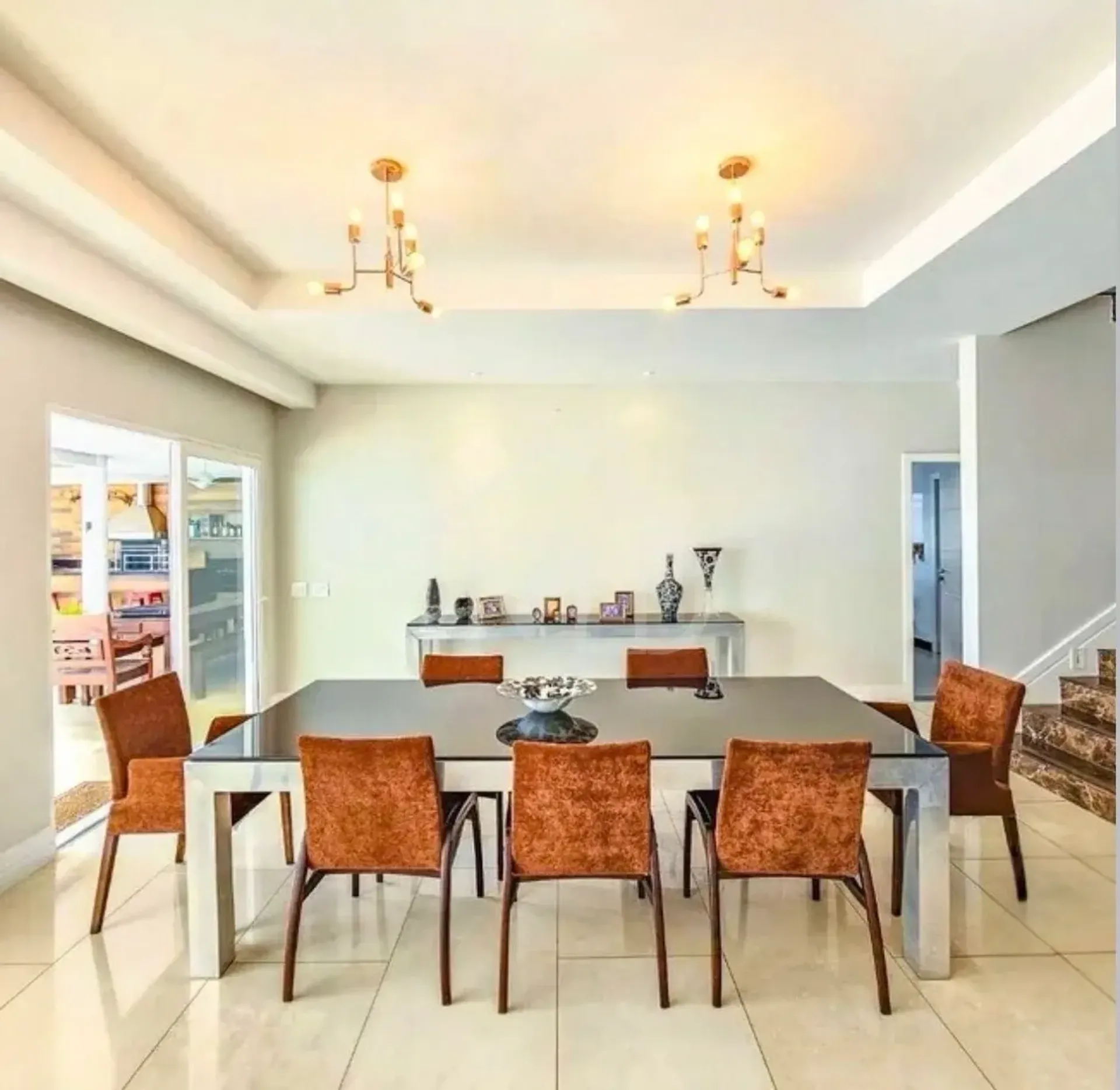 House with 4 suites, open-plan kitchen, 650 m² — photo 43