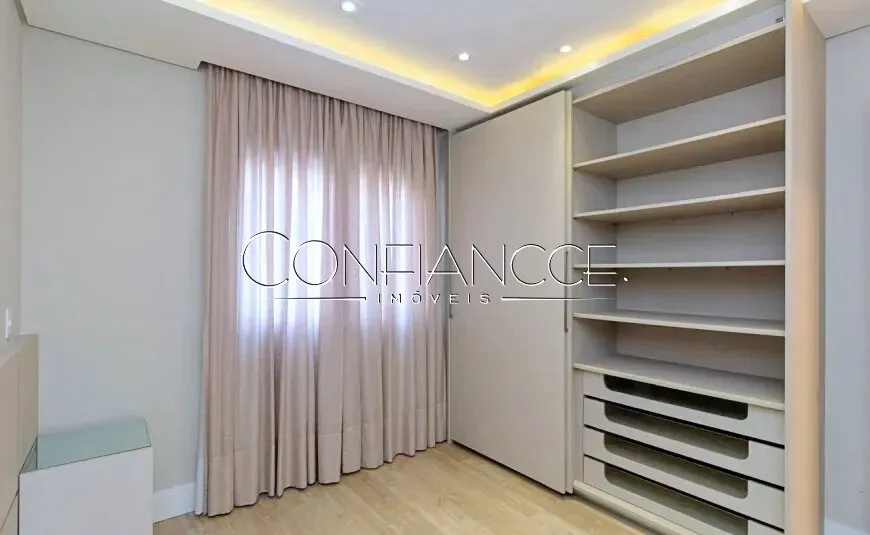 Apartment with 4 bedrooms and 2 en-suite suites — photo 30
