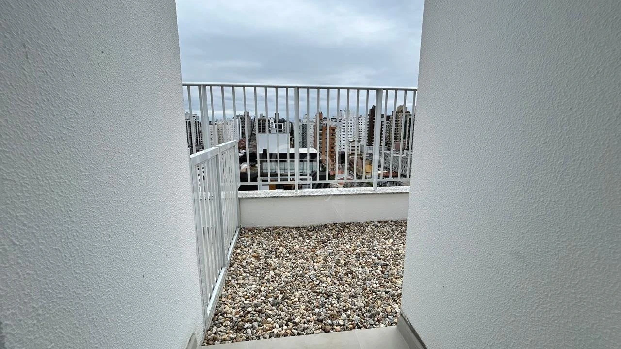 One-bedroom apartment in a building with a sauna — photo 18