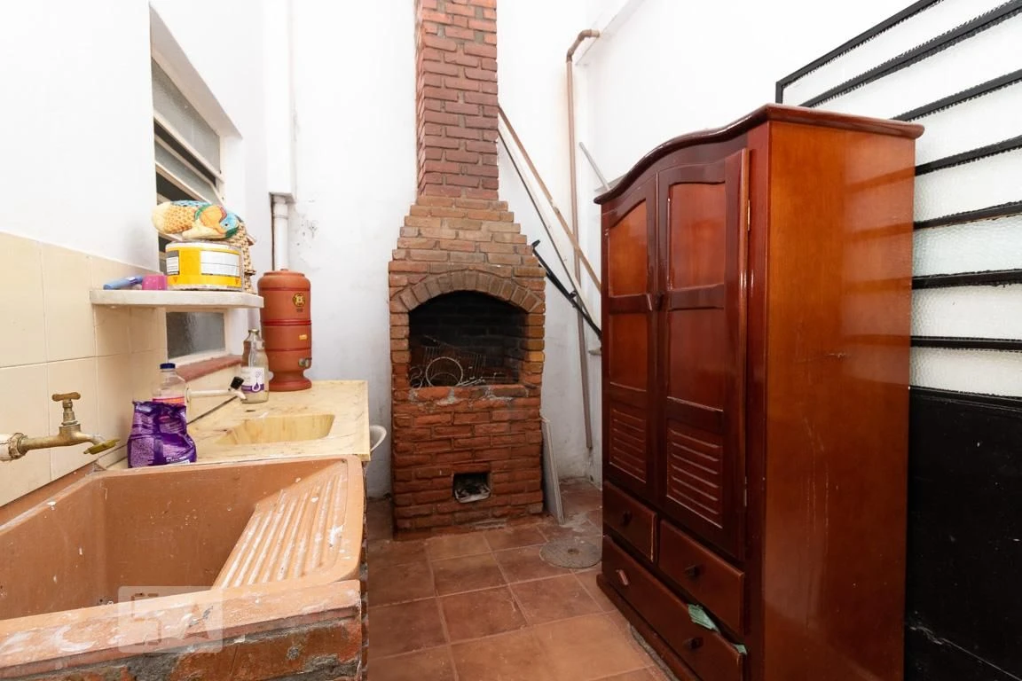 4-bedroom house with closed kitchen, 3 baths and parking — photo 8