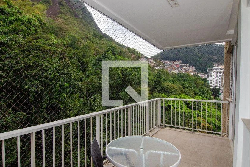 3-bedroom apartment with a walk-in closet in Rio de Janeiro — photo 29