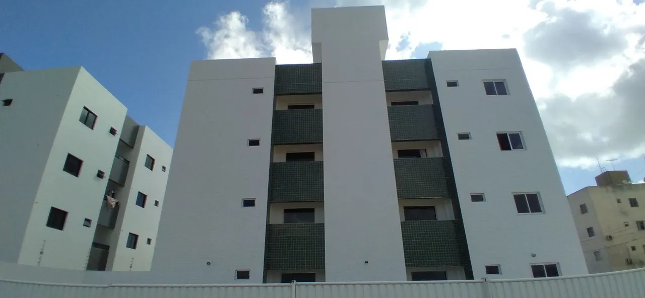 Apartment with 2 bedrooms and 2 bathrooms plus balcony — photo 3