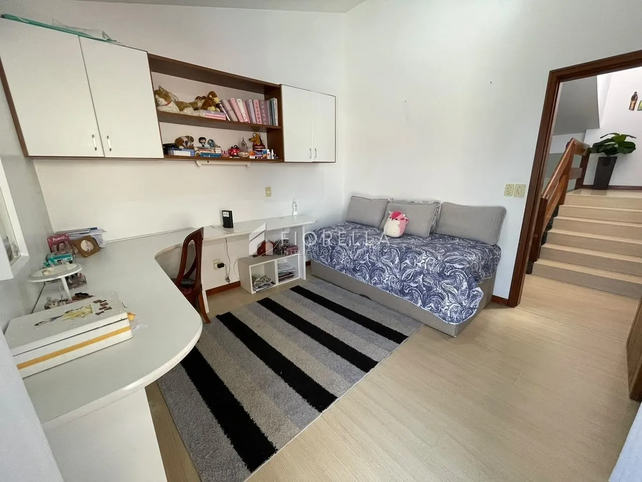 Furnished house, 376 m², with a water view — photo 18