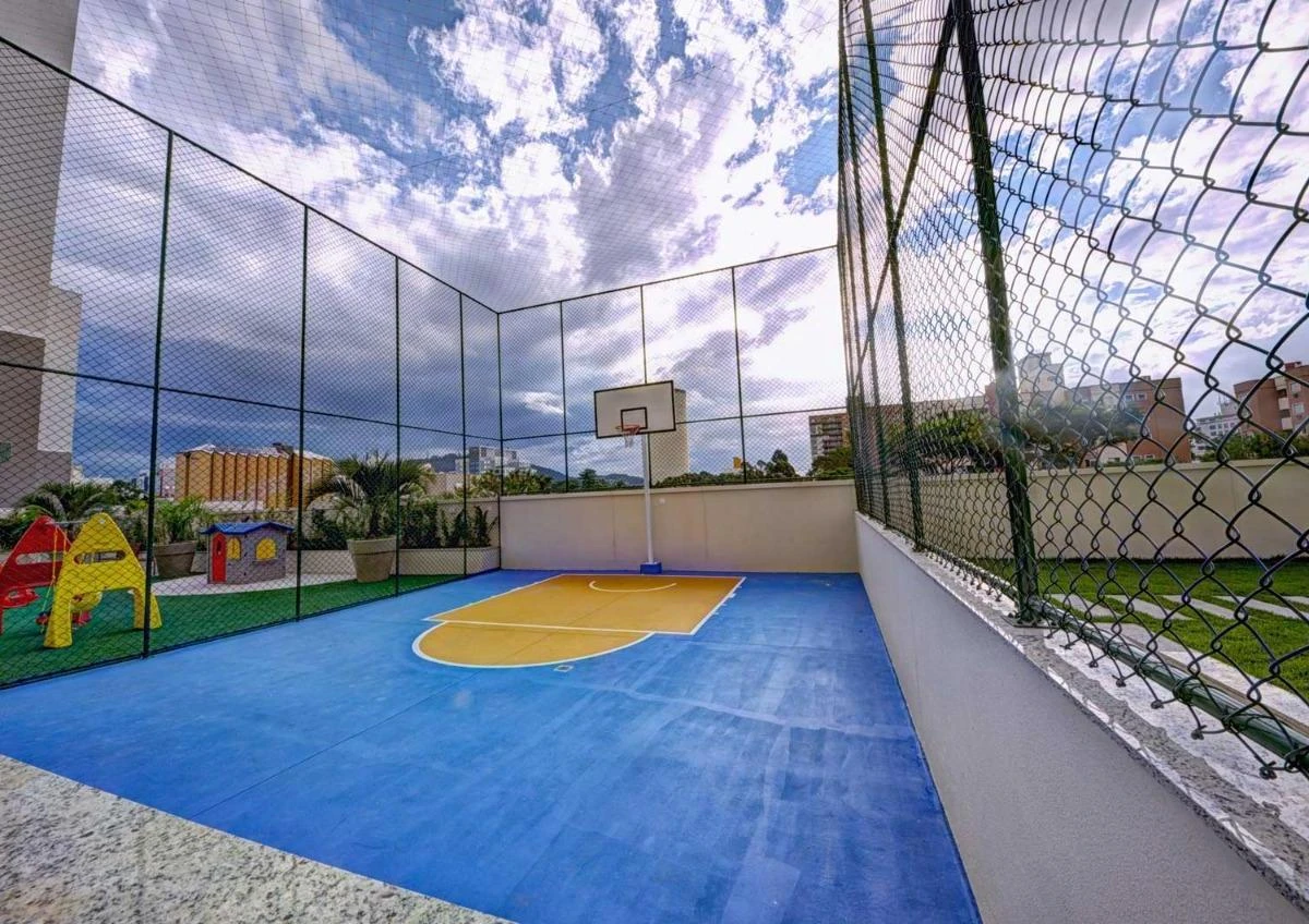 Квартира 53 м² з видом на гори та балконом із грилем — photo 24