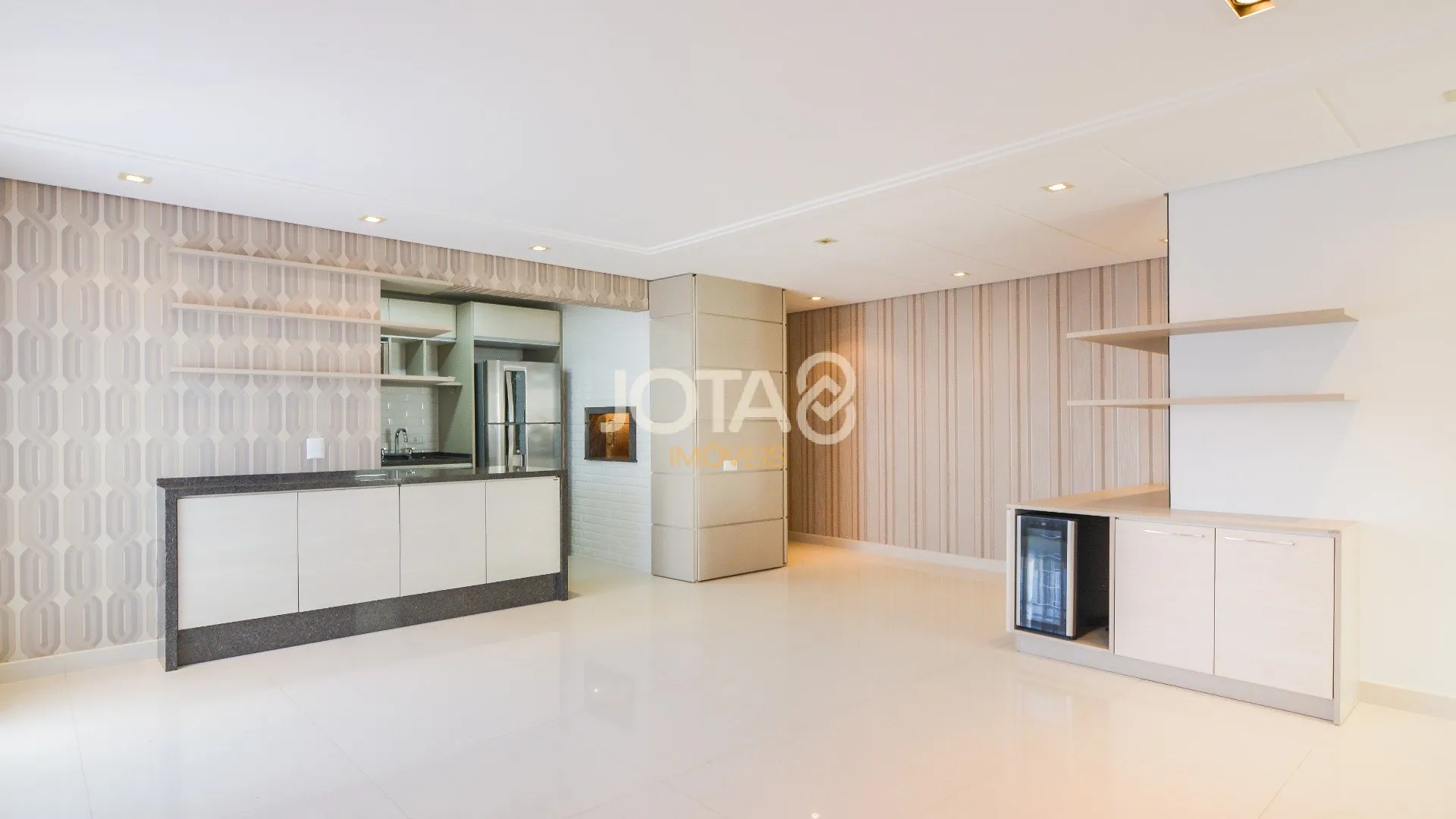 2-bedroom apartment with a washing machine in Curitiba — photo 2