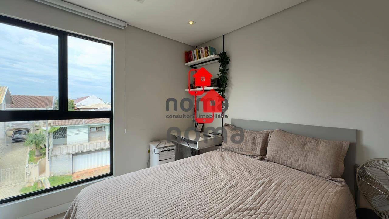 2-bedroom apartment with a glass-enclosed balcony — photo 6