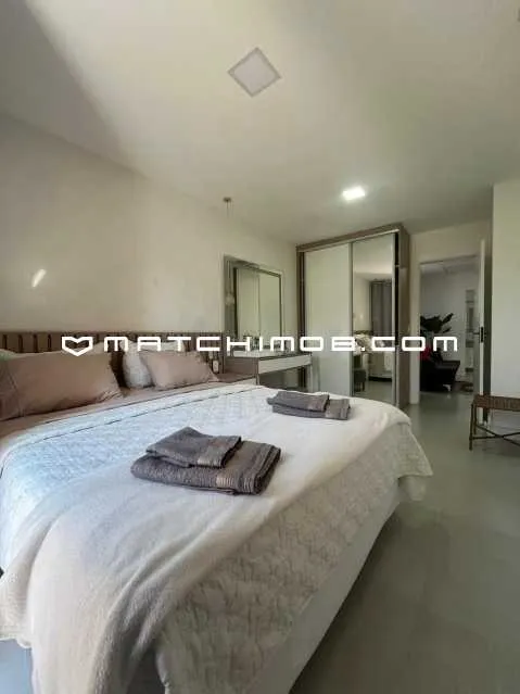 House with 4 bedrooms and open-plan gas kitchen — photo 5
