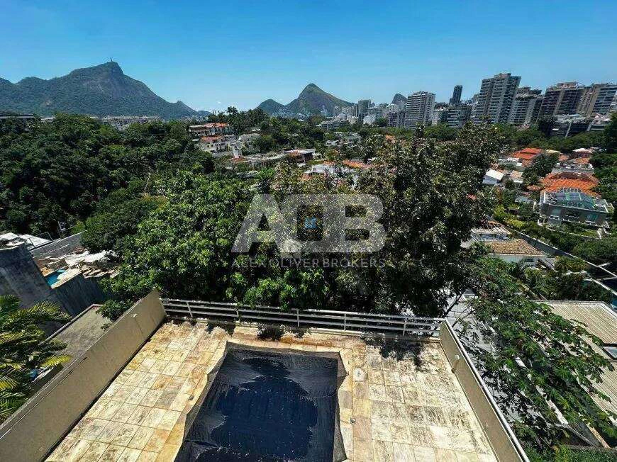Furnished house with 5 bedrooms and 10 bathrooms — photo 19