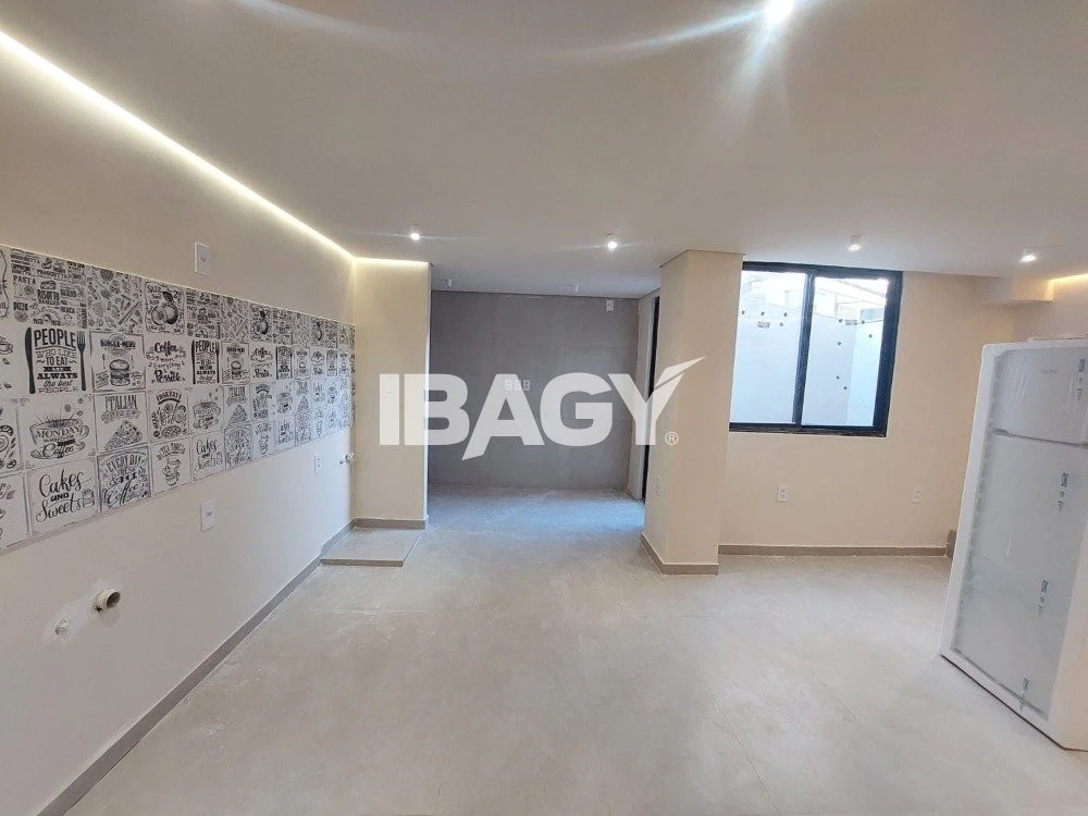 Studio with 1 bedroom, open-plan kitchen, 30 m²