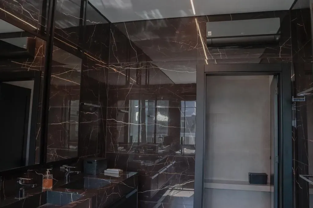 Casa amueblada con 5 suites y cocina compacta — photo 14