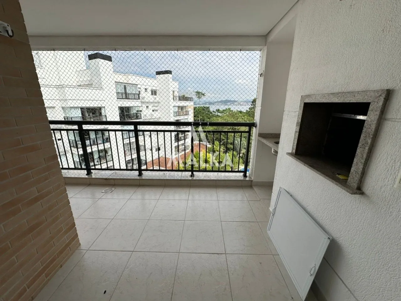 3-bedroom apartment with balcony and built-in grill — photo 26
